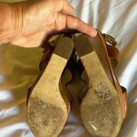 Michael Kors Size 10 Josephine Brown Wedge Sandals Luggage Tan Brown - Picture 6 of 9